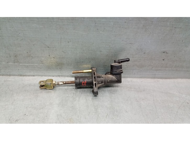 Recambio de bombin embrague para kia carnival ii (gq) 2.9 crdi referencia OEM IAM J3 