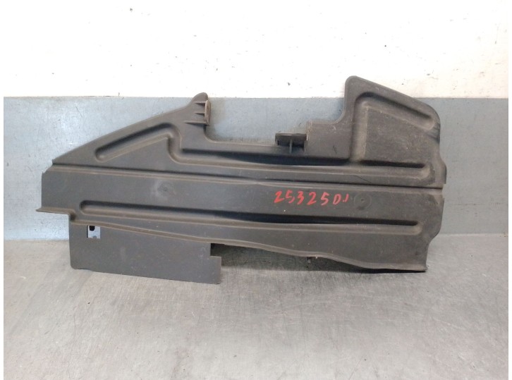 Replacement front radiator grille for toyota avensis sedan (_t25_) 2.0 d-4d (cdt250_) OEM IAM reference 5329405010 53