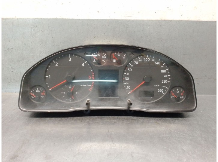 Second-hand instrument cluster for audi a6 c5 (4b2, 4b4) 2.5 tdi OEM IAM reference 4B0919880 4B0919880 110008890001