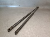 Second-hand boot / tailgate shock absorbers for ssangyong rexton (y400, y450) 2.2 xdi 4 wheel drive (poe) OEM IAM reference