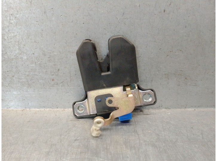 Second-hand boot / tailgate lock for audi a6 c5 (4b2, 4b4) 2.5 tdi OEM IAM reference 4B5827505D 4B5827505D