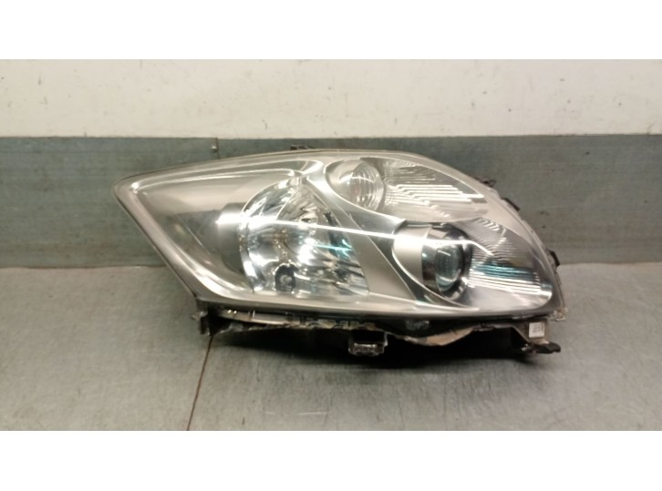 Recambio de faro derecho para toyota auris (_e15_) 2.2 d (ade157_, ade151_) referencia OEM IAM 8114002540 8114002540 