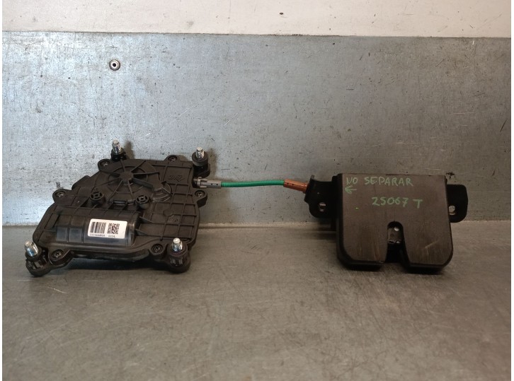 Boot / tailgate lock replacement part for ssangyong rexton (y400, y450) 2.2 xdi 4-wheel drive (poe) OEM IAM reference 13742