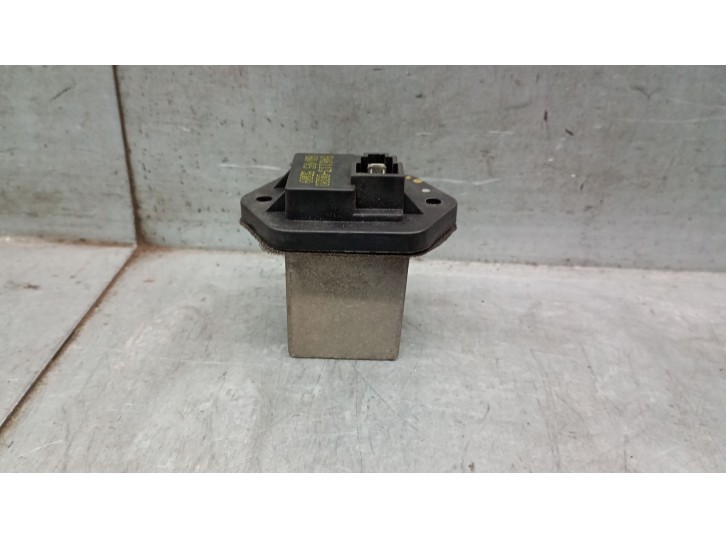 Second-hand heater resistor for kia carnival ii (gq) 2.9 crdi OEM IAM reference B461130020 0K55261R08A