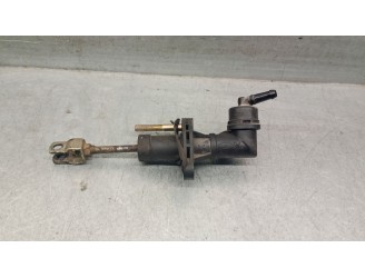 Second-hand clutch slave cylinder replacement for kia carnival ii (gq) 2.9 crdi OEM IAM reference J3