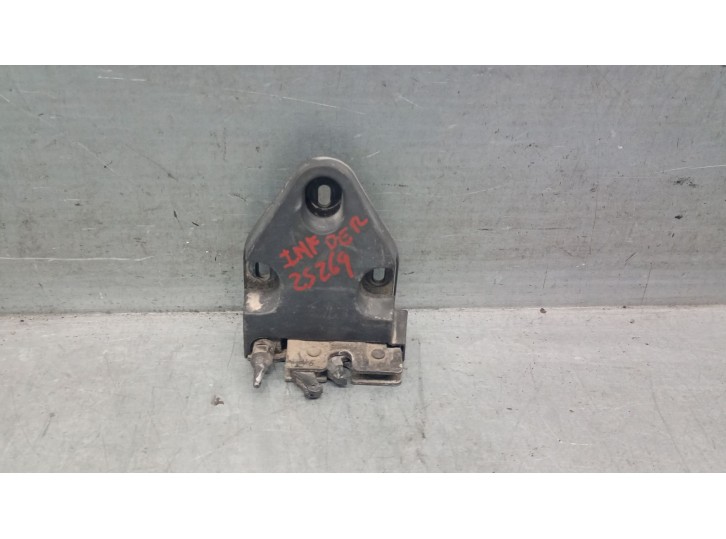 Second-hand boot / tailgate lock for renault trafic ii bus (jl) 1.9 dci 80 (jl0b) OEM IAM reference 8200006252 8200