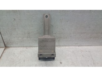 Recambio de modulo electronico para renault trafic ii autobús (jl) 1.9 dci 80 (jl0b) referencia OEM IAM 7700822928 