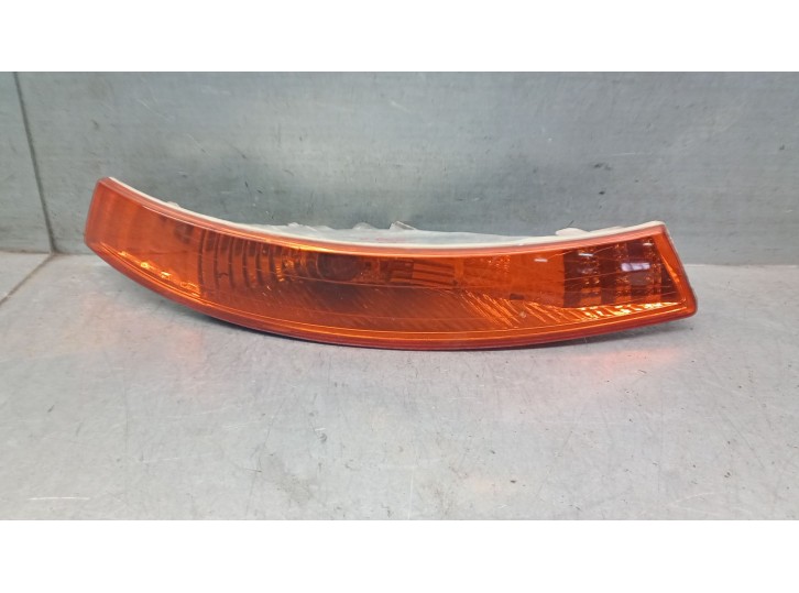 Replacement right front light for Renault Trafic II Bus (JL) 1.9 dCi 80 (JL0B) OEM IAM reference 8200007030 8200007