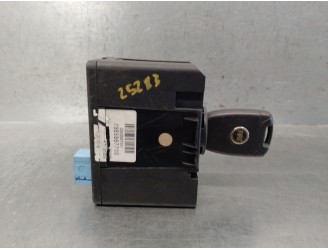 Replacement ignition switch for Fiat Croma (194_) 2.4 D Multijet OEM IAM reference 7353987700 