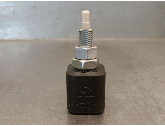 Replacement switch for ssangyong rexton (y400, y450) 2.2 xdi 4 wheel drive (poe) OEM IAM reference 85710C2P00