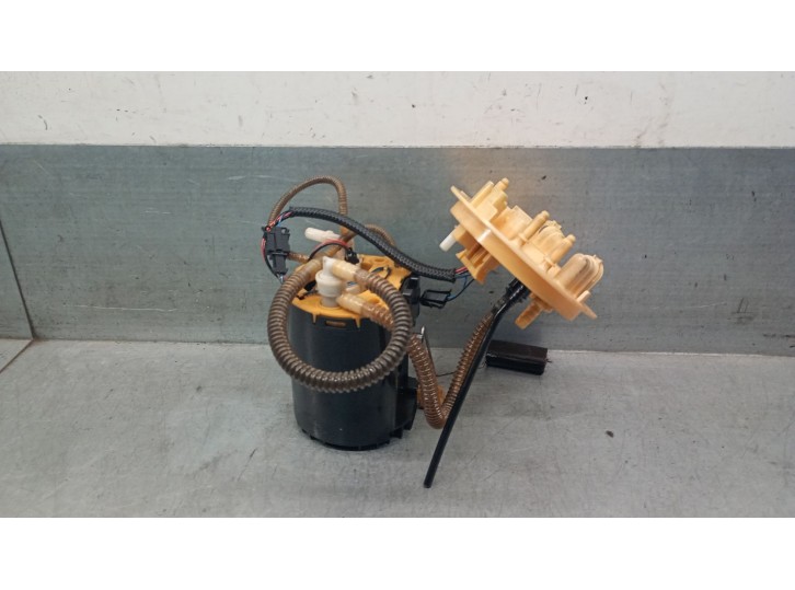 Second-hand fuel level sender spare part for Jaguar XF I (X250) 3.0 D OEM IAM reference 9X239A309EC C2Z8510