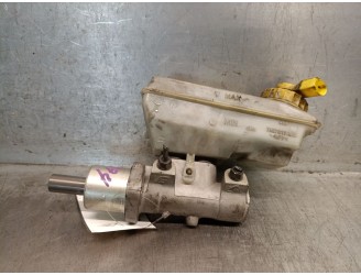 Replacement brake master cylinder for Seat Alhambra (7V8, 7V9) 1.9 TDI OEM IAM reference 7M4611019A 7M4611019A 