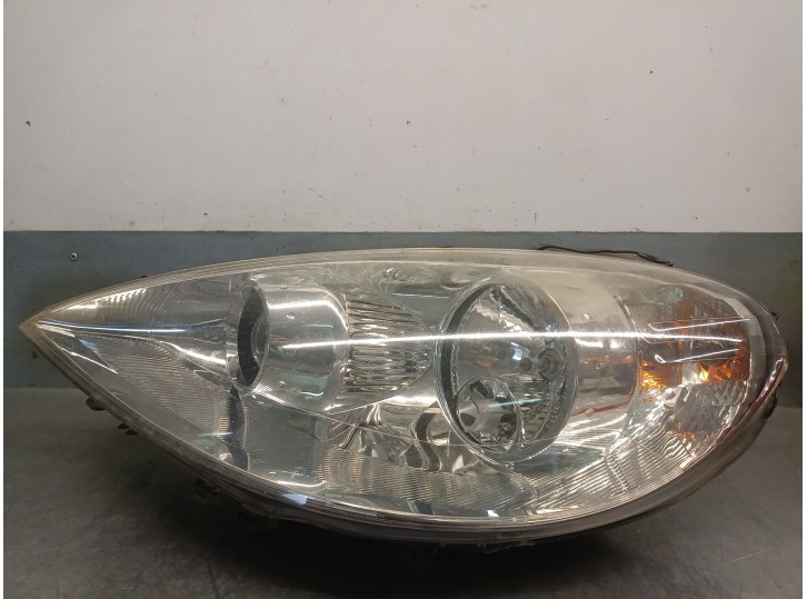 Replacement left headlight for Peugeot 807 (eb_) 2.2 HDI OEM IAM reference 1494308080 6208F1