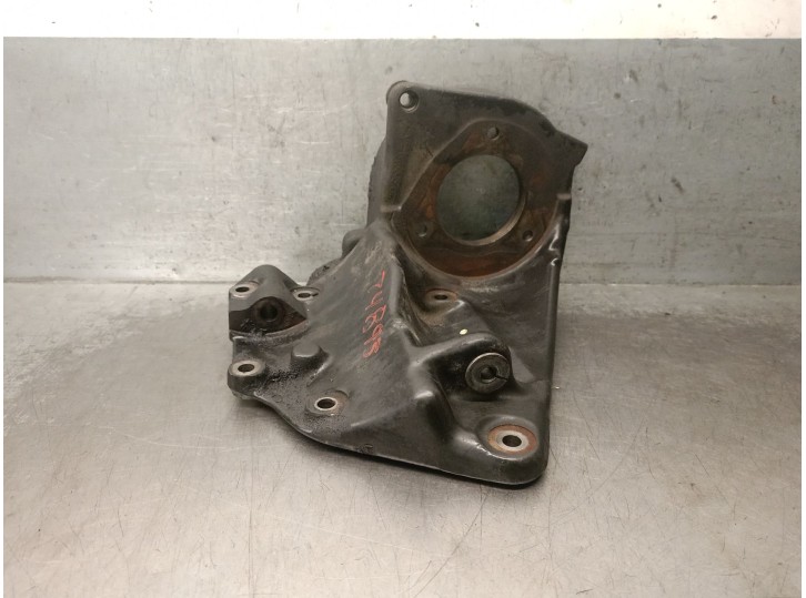 Replacement injection pump bracket for Citroën Saxo 1.5 Diesel OEM IAM reference 9616422580 192299 