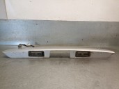 Recambio de molduras traseras para nissan almera ii hatchback (n16) 1.8 referencia OEM IAM 90810BM400 90810BM400 