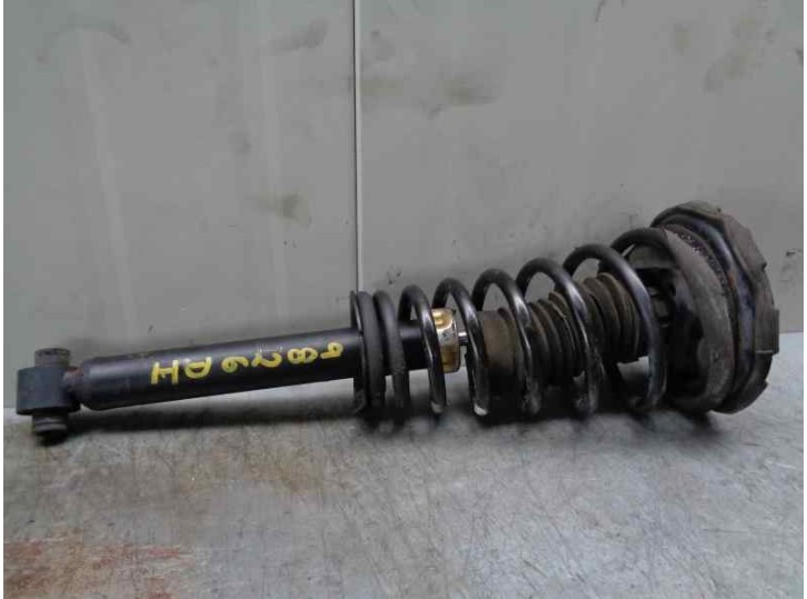 Replacement front left shock absorber for Nissan Primera Saloon (P11) 2.0 turbodiesel cat OEM IAM reference 2F00056110