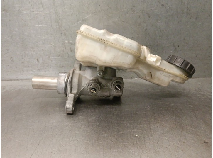 Recambio de bomba freno para ford focus iii turnier 1.0 ecoboost referencia OEM IAM DV612140J 
