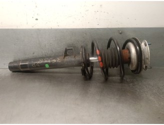 Replacement right front shock absorber for BMW 3 (E46) 320 D OEM IAM reference 