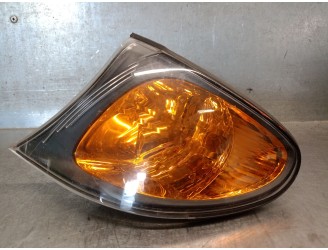 Replacement left front indicator for BMW 3 (E46) 320 D OEM IAM reference 6910979 63137165847 