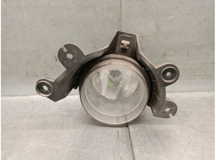 Recambio de faro antiniebla derecho para ssangyong kyron 2.0 xdi referencia OEM IAM 8320109000 8320109000 