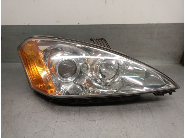 Recambio de faro derecho para ssangyong kyron 2.0 xdi referencia OEM IAM 8310209100 8310209100 
