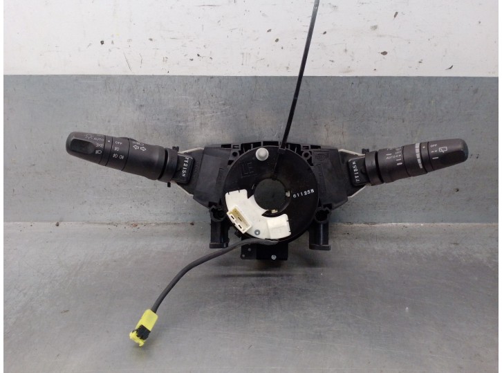 Recambio de mando luces para nissan note (e11, ne11) 1.4 referencia OEM IAM B55679U00A B55679U00A 