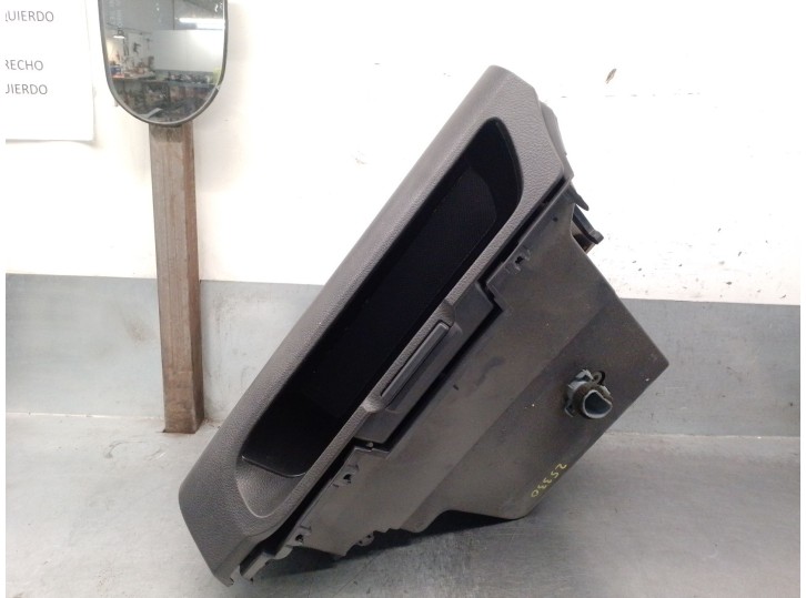 Recambio de guantera para nissan note (e11, ne11) 1.4 referencia OEM IAM 685209U12B 685209U12B 