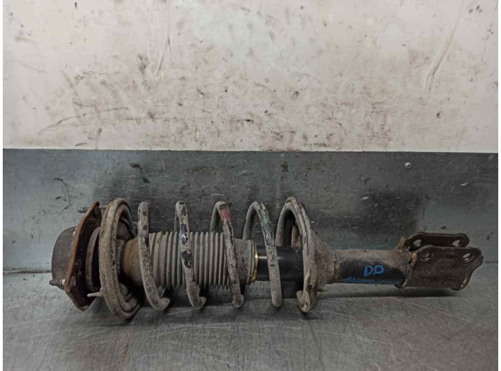 Replacement front right shock absorber for Hyundai Accent (LC) 1.3 CAT OEM IAM reference 5466025100 