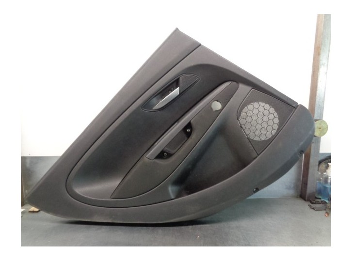 Replacement rear left door trim panel for Fiat Grande Punto (199) 1.3 16V JTD CAT OEM IAM reference 735485010 