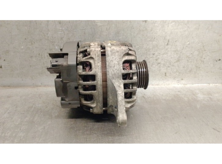 Recambio de alternador para nissan note (e11, ne11) 1.4 referencia OEM IAM 23100AX62B 23100AX62B 2543488A