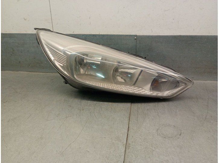 Recambio de faro derecho para ford focus iii turnier 1.5 tdci referencia OEM IAM F1EB13W029AEA 2060584 