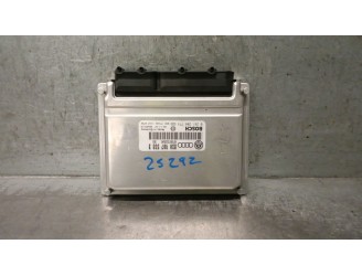 Recambio de centralita motor uce para audi a4 b5 (8d2) 1.8 referencia OEM IAM 8D0907558B 0261204774