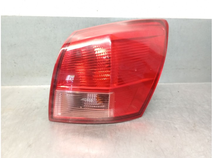 Recambio de piloto trasero derecho para nissan qashqai i (j10, nj10) 2.0 referencia OEM IAM 26550EY00A 26550EY00A 