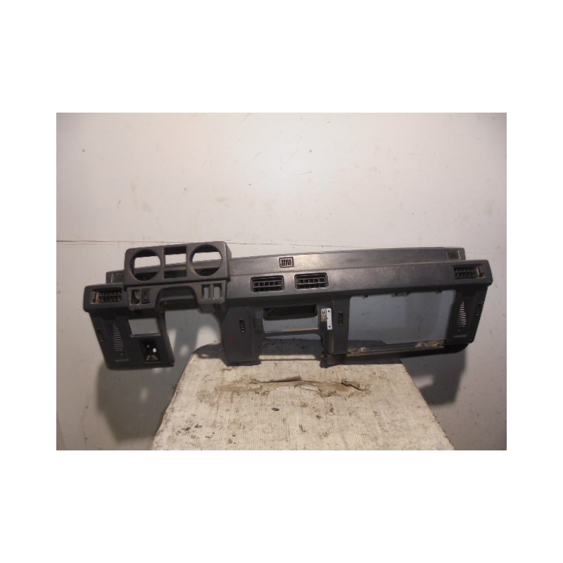 Recambio de salpicadero para mitsubishi montero (l040) 2.5 turbodiesel referencia OEM IAM  GRIS 