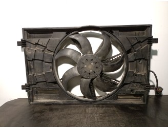 Replacement electric cooling fan for Audi A3 saloon (8VS, 8VM) 2.0 TDI OEM IAM reference 5Q0121207AG 5Q0121203AA
