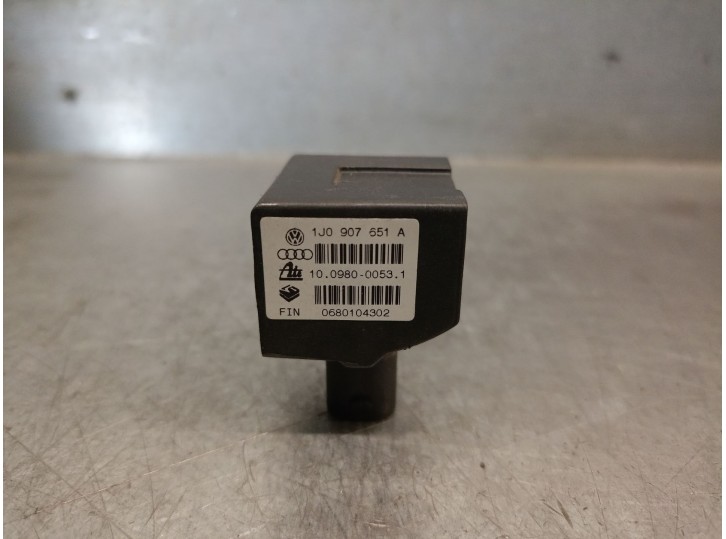 Recambio de sensor para seat toledo ii (1m2) 1.9 tdi referencia OEM IAM 1J0907651A 