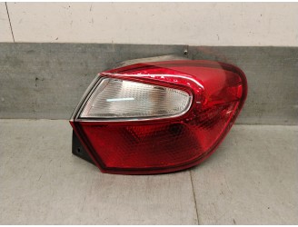 PILOTO TRASERO DERECHO 92402K7000 
