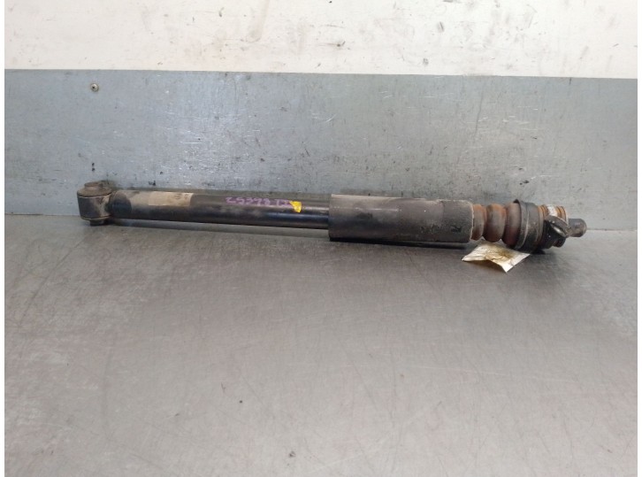 Replacement rear left shock absorber for Hyundai i20 II (GB, IB) 1.1 CRDi OEM IAM reference 55310C8100 55310C8100 