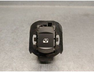 Recambio de mando elevalunas delantero derecho para renault laguna ii grandtour (kg0/1_) 1.9 dci (kg1v) referencia OEM IAM 82001