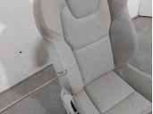 Recambio de asiento delantero derecho para volvo xc60 ii (246) b5 mild-hybrid awd referencia OEM IAM 31446582 31446582 