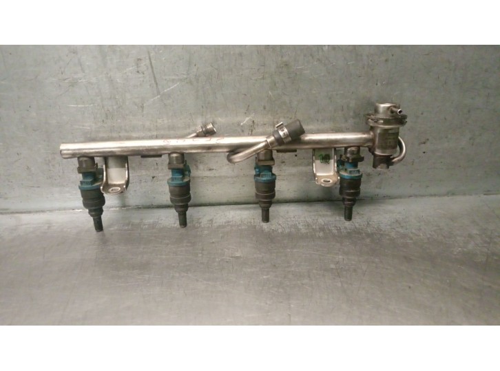 Recambio de rampa inyectora para audi a4 b5 (8d2) 1.8 referencia OEM IAM 058133681B 058133681B 338039