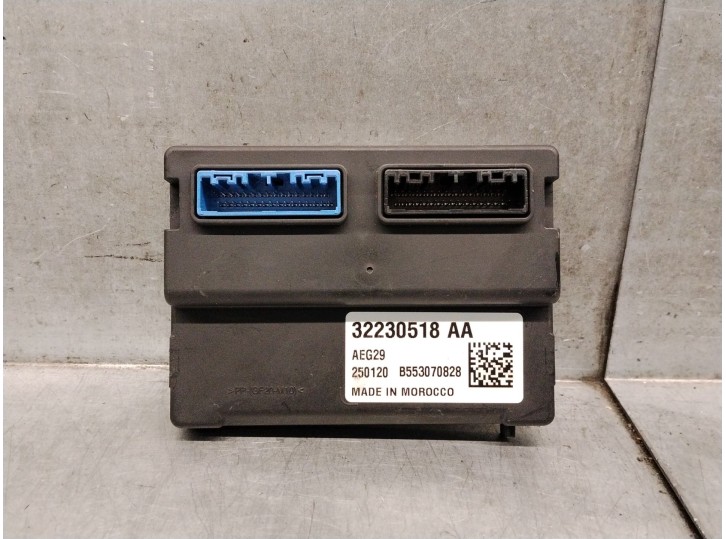 Replacement electronic module for Volvo XC60 II (246) B5 Mild-Hybrid OEM IAM reference 32230518AA