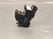 Replacement rear left window lift switch for Volvo XC60 II (246) B5 mild-hybrid AWD OEM IAM reference 31433408 31433408 
