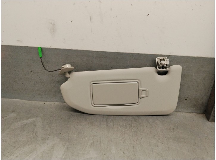 Replacement left sun visor for Volvo XC60 II (246) B5 Mild-Hybrid AWD OEM IAM reference 32201796 32201796 