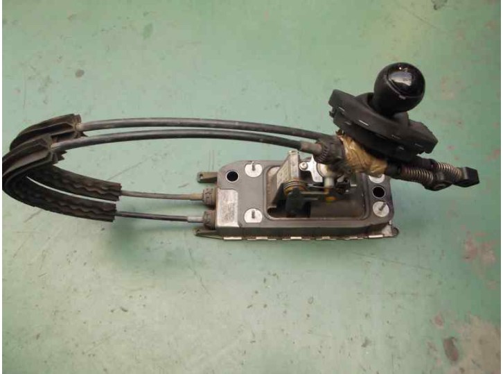 Replacement gear lever for Volkswagen Caddy KA/KB (2K) 2.0 SDi OEM IAM reference 1T0711049AC 1K0711565 1K0711611