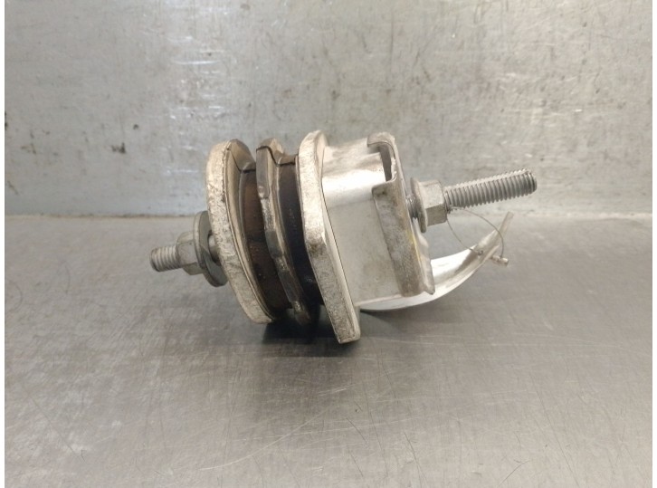 Replacement engine mount for Volvo XC60 II (246) B5 mild-hybrid AWD OEM IAM reference 32286137 32286137 