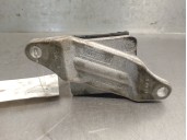 Replacement engine mount for Volvo XC60 II (246) B5 mild-hybrid AWD OEM IAM reference 31681177 31681177 