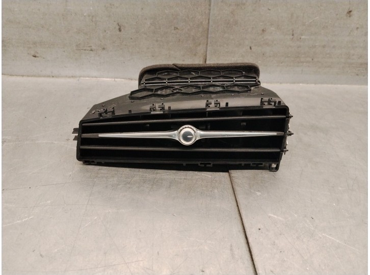 Replacement air vent for Volvo XC60 II (246) B5 mild-hybrid AWD OEM IAM reference 31477274 31477274 