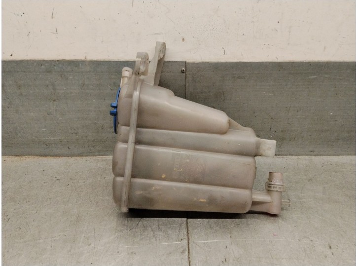 Recambio de deposito expansion para audi a5 (8t3) 2.0 tdi referencia OEM IAM 8K0121403Q 8K0121403Q 