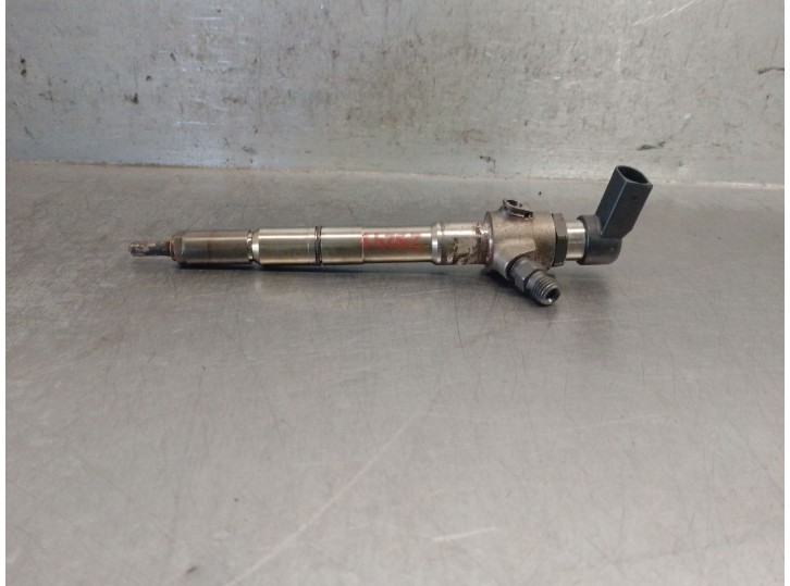 Recambio de inyector para seat altea (5p1) 1.6 tdi referencia OEM IAM 03L130277B 
